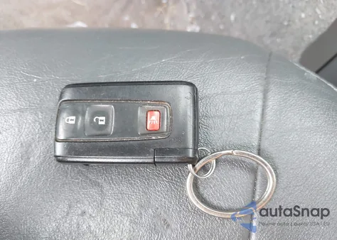 2008 Toyota Prius z USA, uszkodzony, nr VIN JTDKB20U983313138